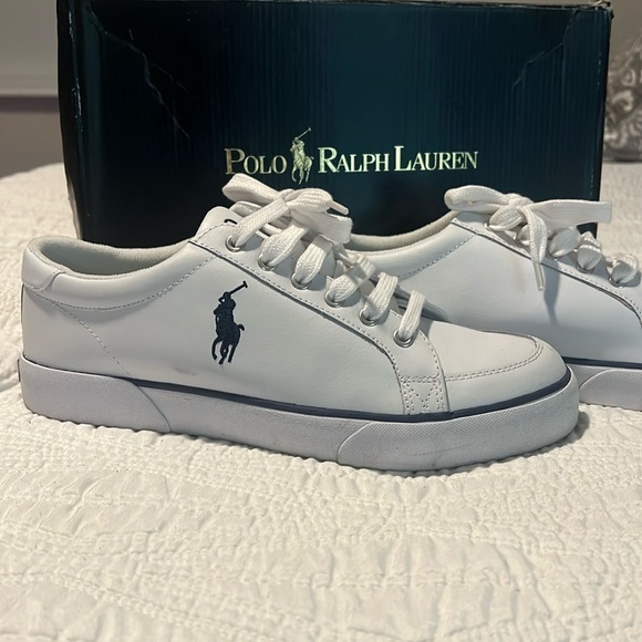 Mens sneakers - Picture 1 of 3